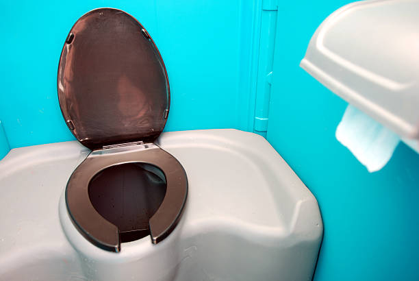Best Porta potty rental near me  in Garland, TX