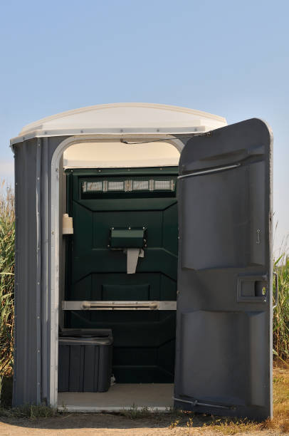 Best Portable bathroom rental  in Garland, TX