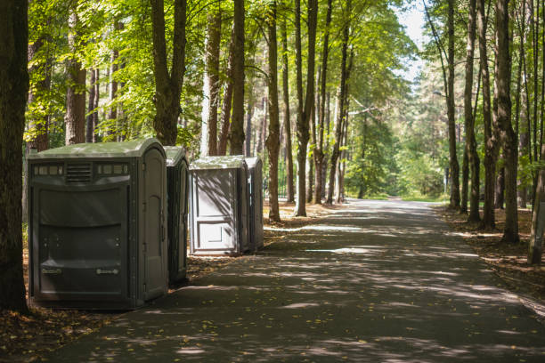 Best Porta potty rental near me  in Garland, TX